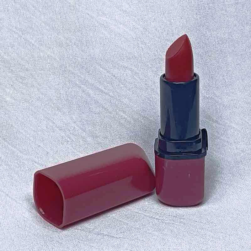 Luxurious Matte Velvet Lipstick - Long-Lasting, Intense Color