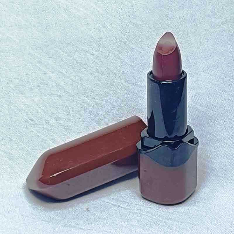 Luxurious Matte Velvet Lipstick - Long-Lasting, Intense Color